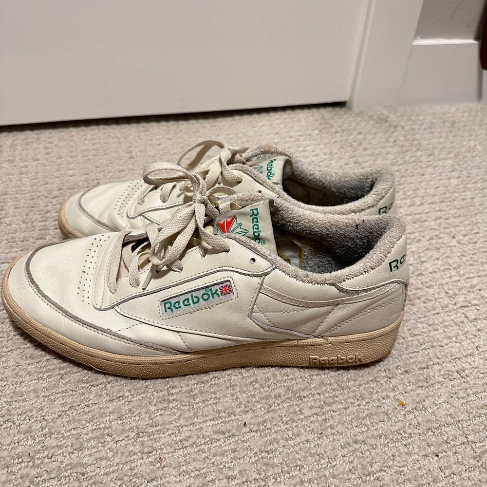 Reebok Off-White Sneakers with Green Details